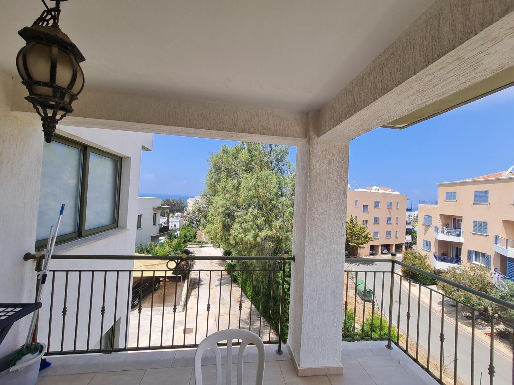 Danaos 2 Complex - By Imh Travel & Tours Appartement